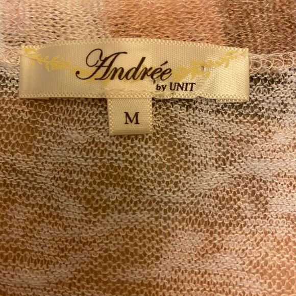 Andree by Unit Lightweight Striped Top - Picture 9 of 13